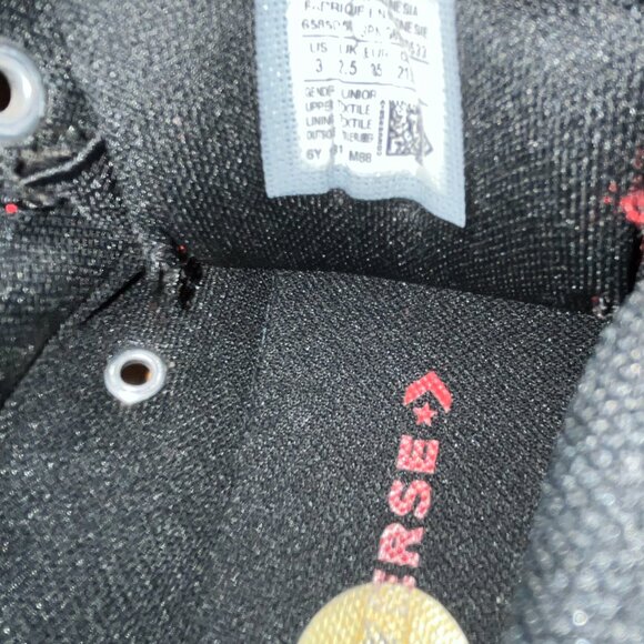 EUC CTAS Converse  Street Mid Red / Black 658595F (Jr. 3) KICKS - Picture 4 of 6